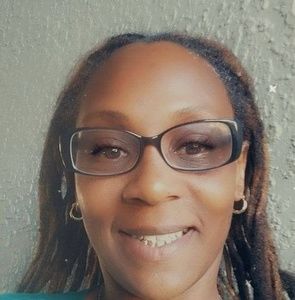 Meet your Posher, Latitia